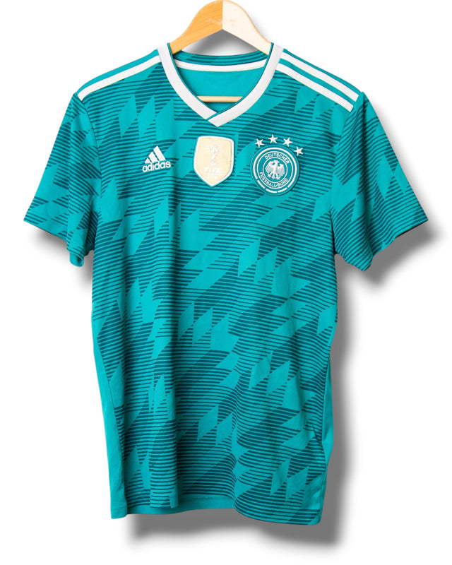 Germany 2018 Away Shirt (M)