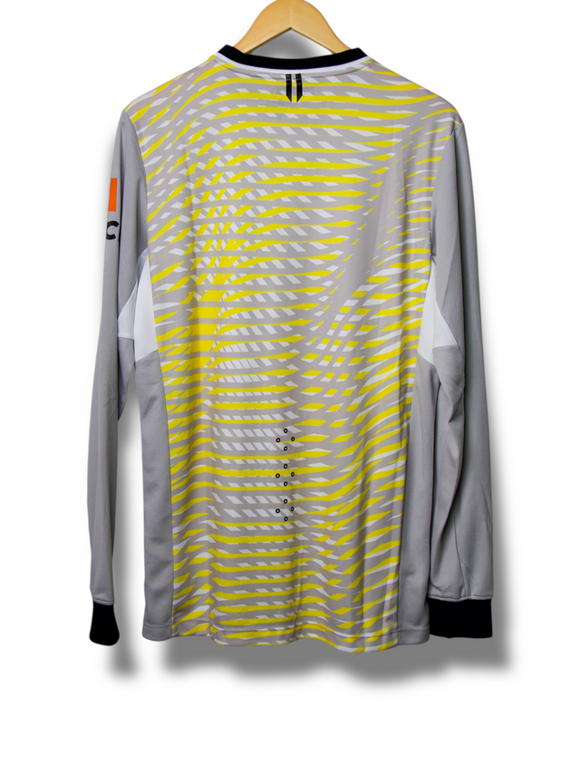 Wolves 2021/2022 Goalkeeper Shirt (M)