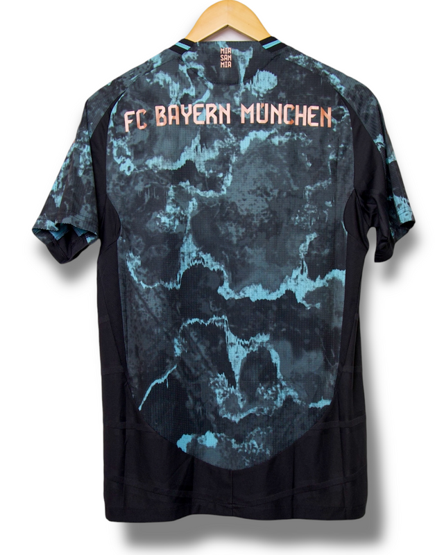 Bayern Munchen 2024/2025 Uit Shirt (M)