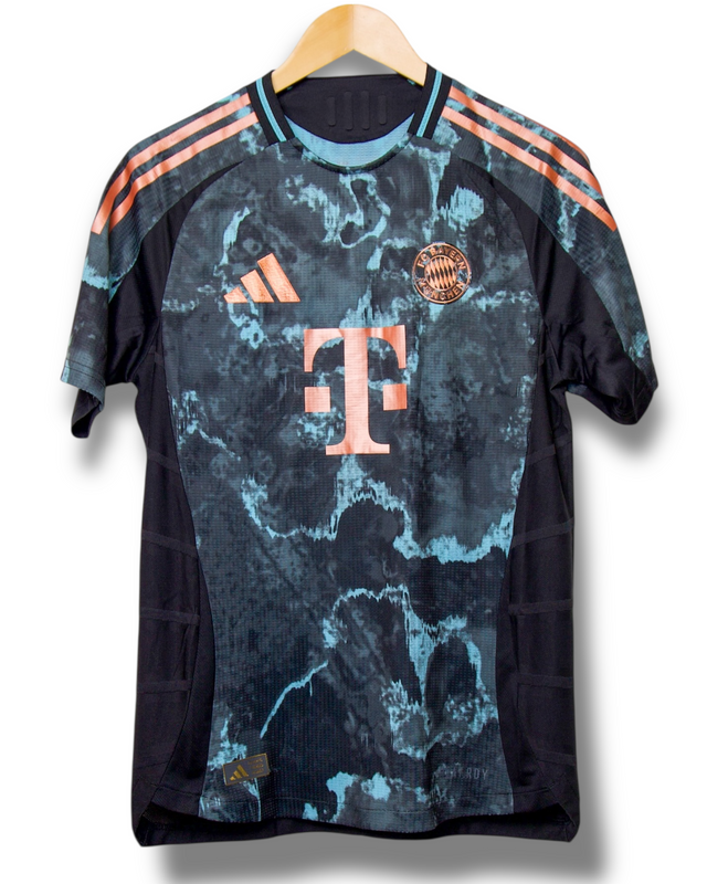Bayern Munchen 2024/2025 Uit Shirt (M)