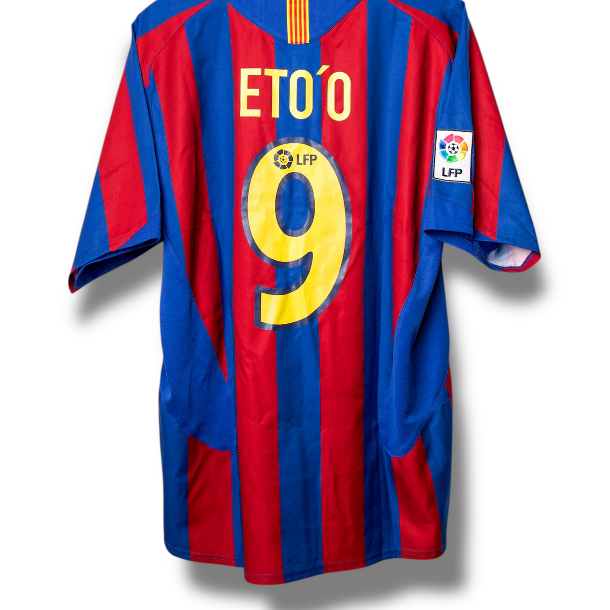 Barcelona 2005/2006 Home Shirt Eto'o #9 (L) – The Footballtemple