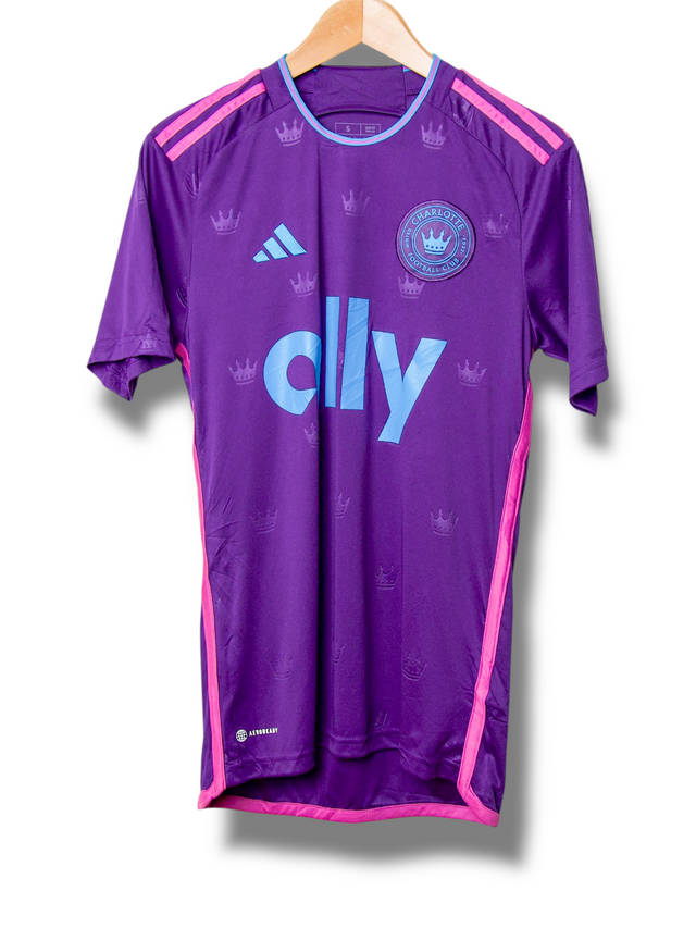 Charlotte 2023/2024 Auswärtstrikot (S)