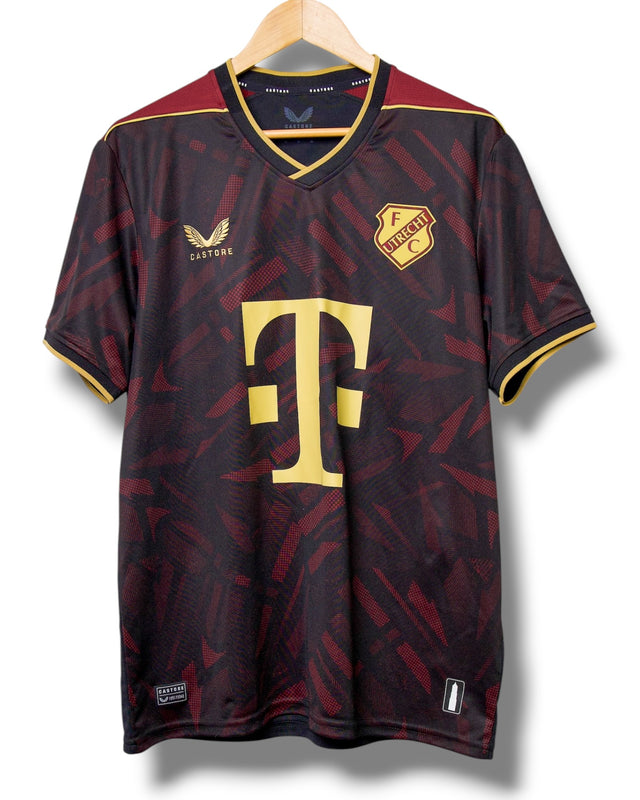 FC Utrecht 2023/2024 Away Shirt (XL)