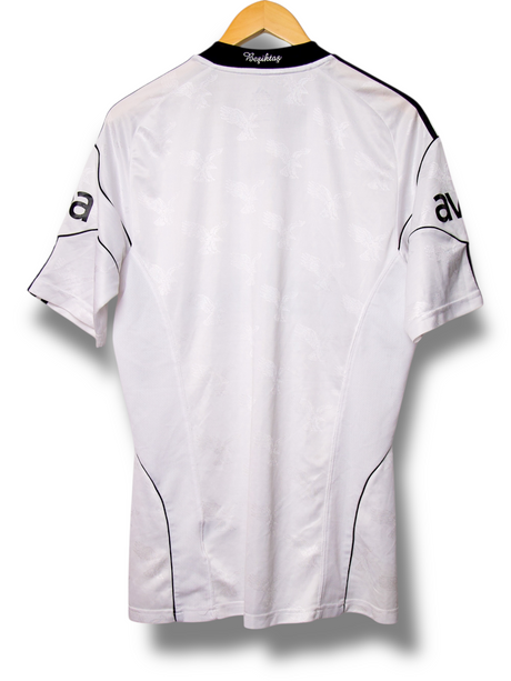 Besiktas 2010/2011 Home Shirt (L)