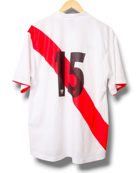 Peru 2004 Home Shirt (L)