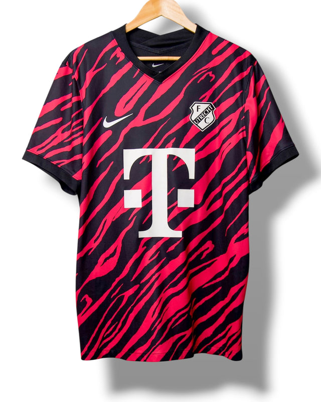 FC Utrecht 2022/2023 Auswärtstrikot Klaiber #17 (XL)