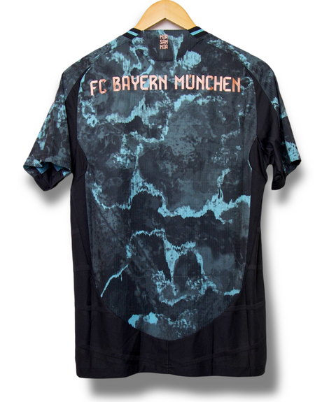 Bayern Munich 2024/2025 Away Shirt (M)