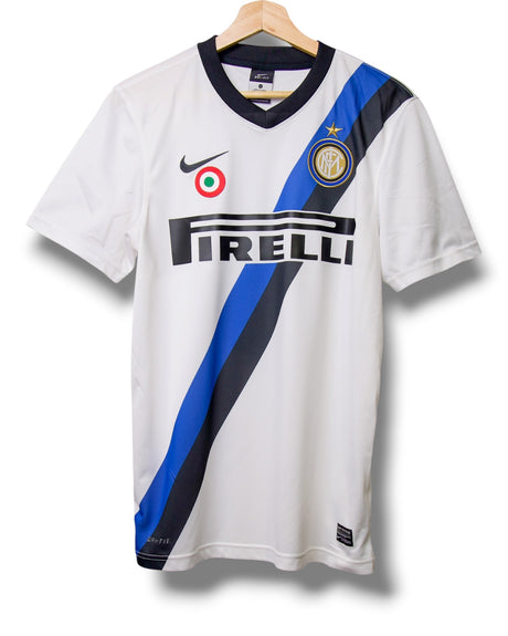 Inter Milan 2011/2012 Away Shirt Forlan #9 (S)