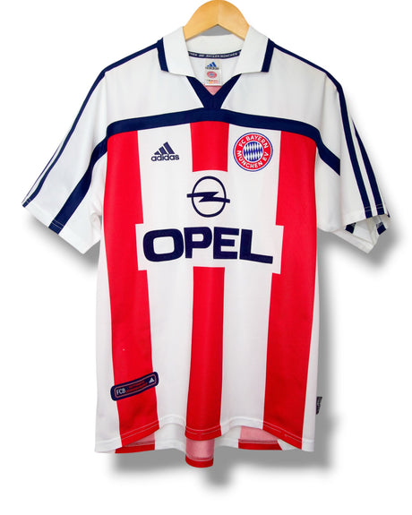 Bayern Munich 2000/2001 Home Shirt Elber #9 (M)