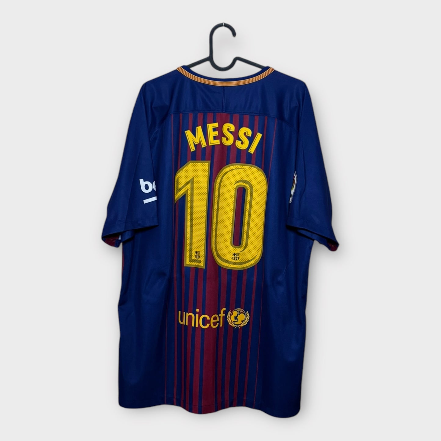 Barcelona Home Shirt 2017/2018 (XL) Messi