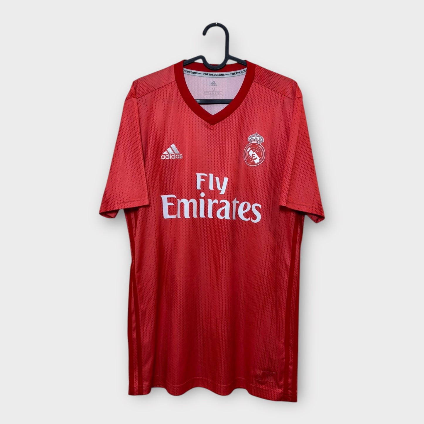 Real Madrid Away Shirt 2018/2019 (M)