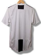 Juventus 2018/2019 Home Shirt Player Version (M)